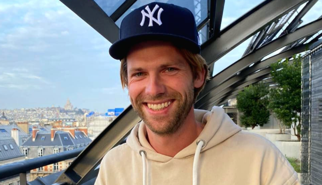 Oeh! Bachelors Thomas deelt pikante kiekjes op Instagram